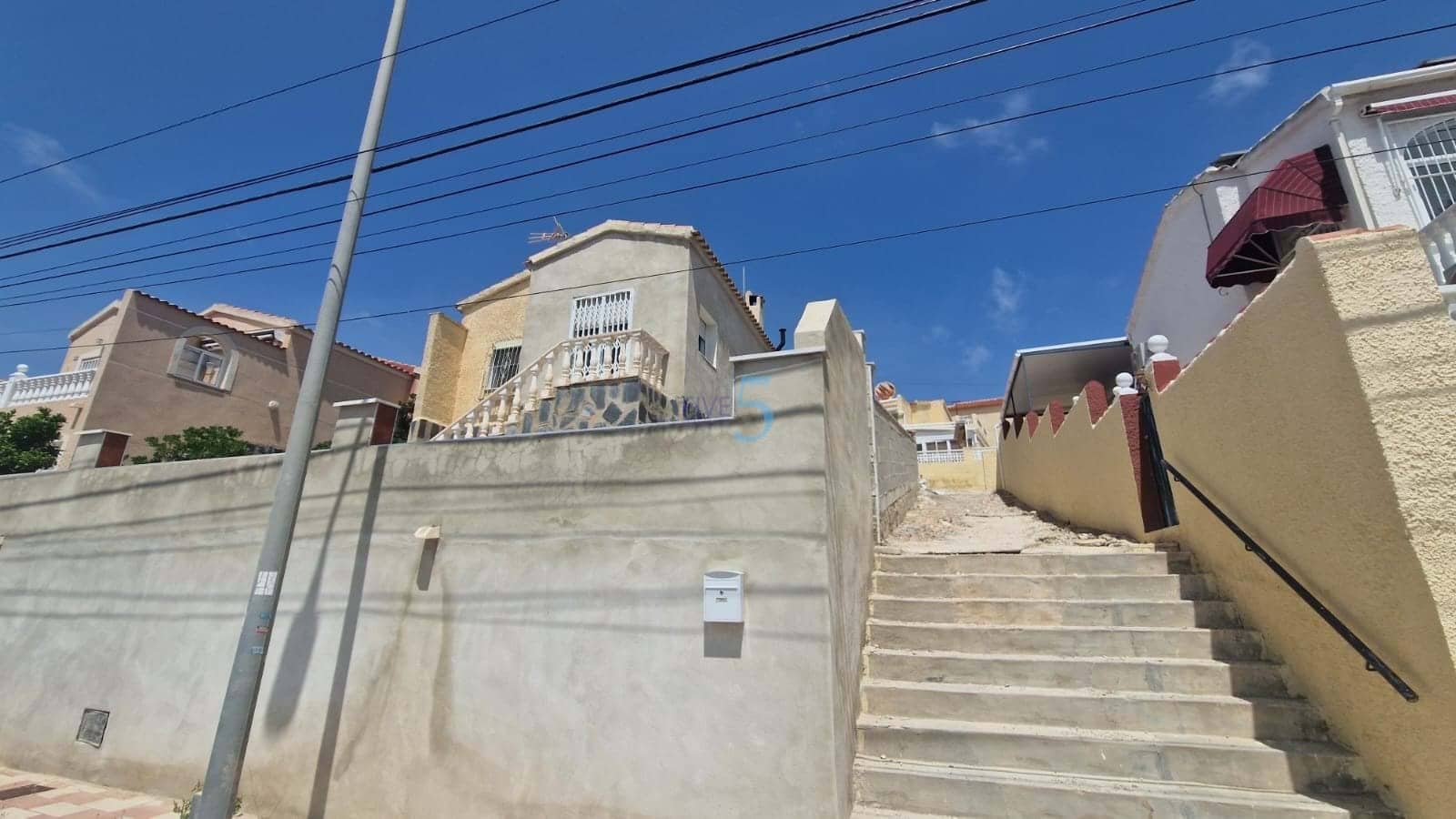 2 bedroom Villa for sale in San Fulgencio - € 180,000 (Ref: 9047210)