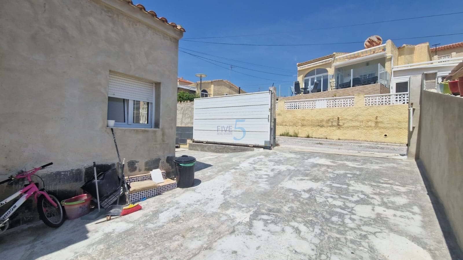 2 bedroom Villa for sale in San Fulgencio - € 180,000 (Ref: 9047210)