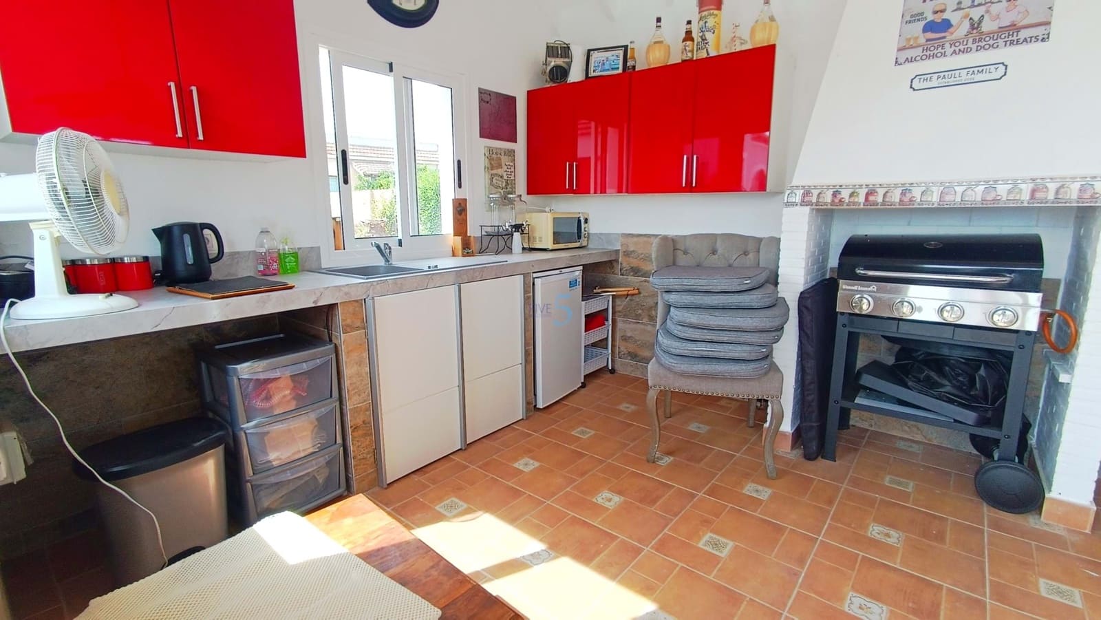 5 soveværelse Villa til salg i Jacarilla med swimmingpool - € 595.000 (Ref: 9047213)