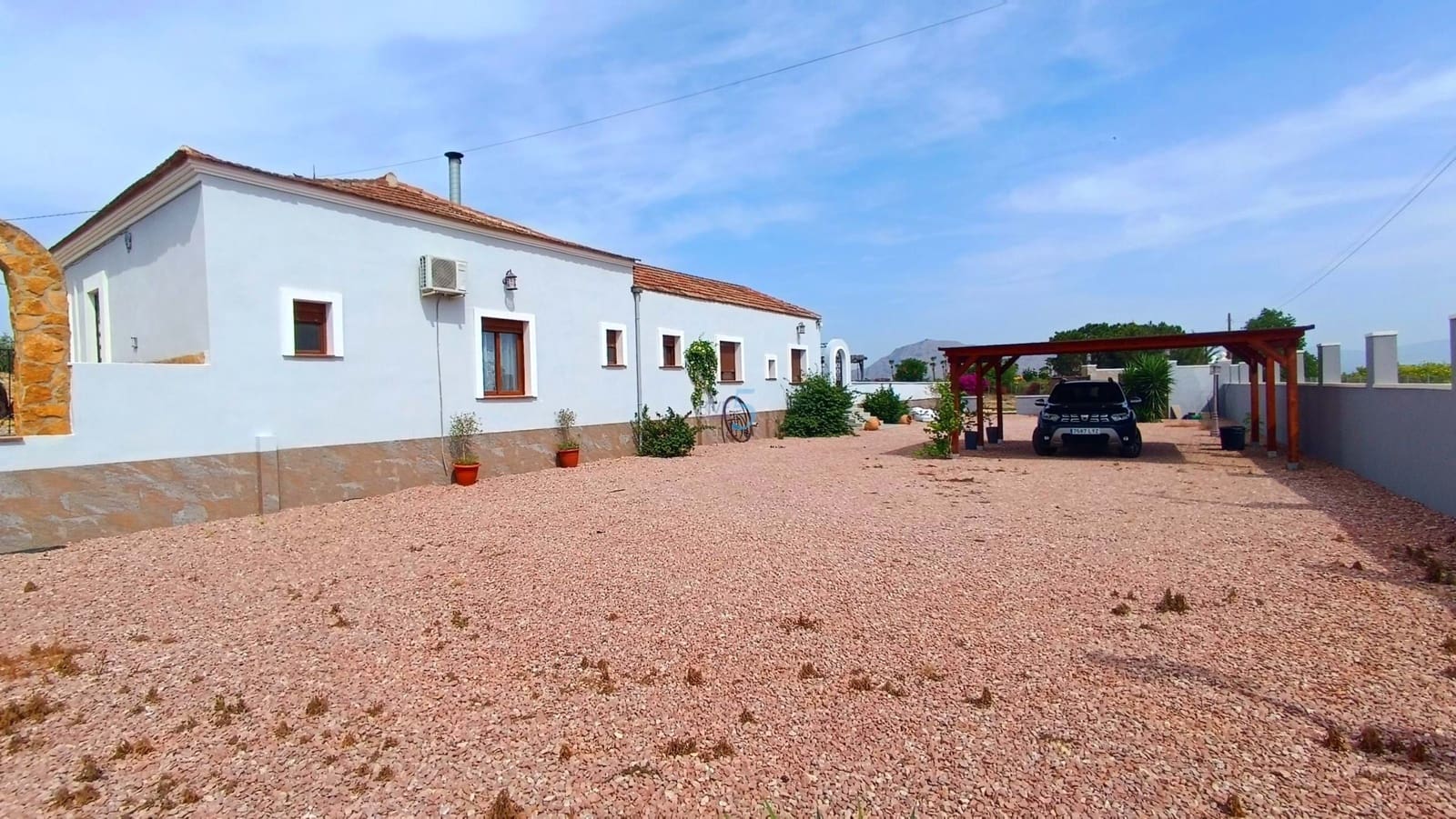 5 soveværelse Villa til salg i Jacarilla med swimmingpool - € 595.000 (Ref: 9047213)