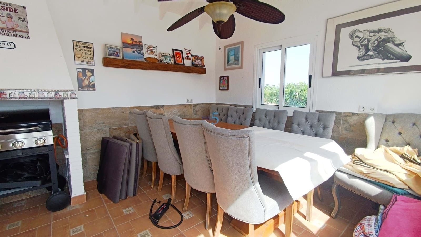 5 soveværelse Villa til salg i Jacarilla med swimmingpool - € 595.000 (Ref: 9047213)