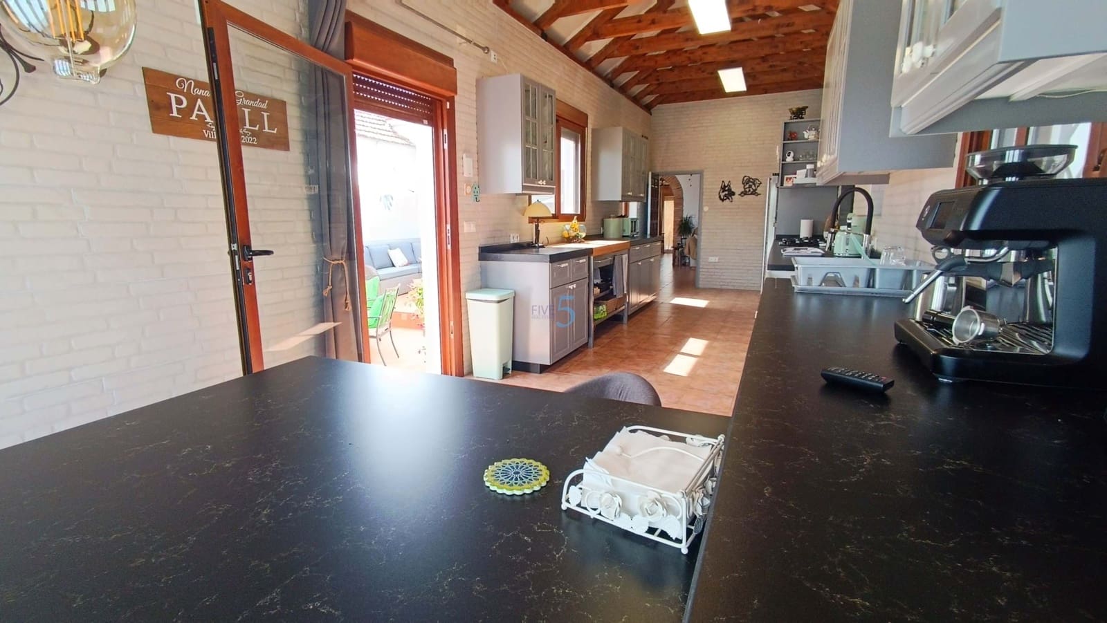 5 soveværelse Villa til salg i Jacarilla med swimmingpool - € 595.000 (Ref: 9047213)