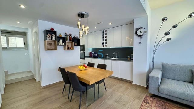 3 sypialnia Willa na sprzedaż w Villamartin, Orihuela z basenem garażem - 448 000 € (Ref: 9057191)