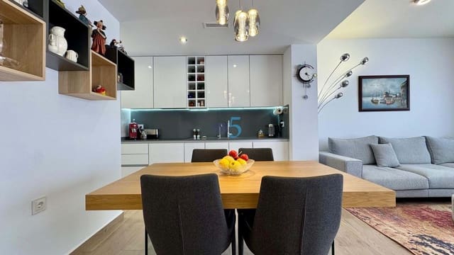 3 sypialnia Willa na sprzedaż w Villamartin, Orihuela z basenem garażem - 448 000 € (Ref: 9057191)