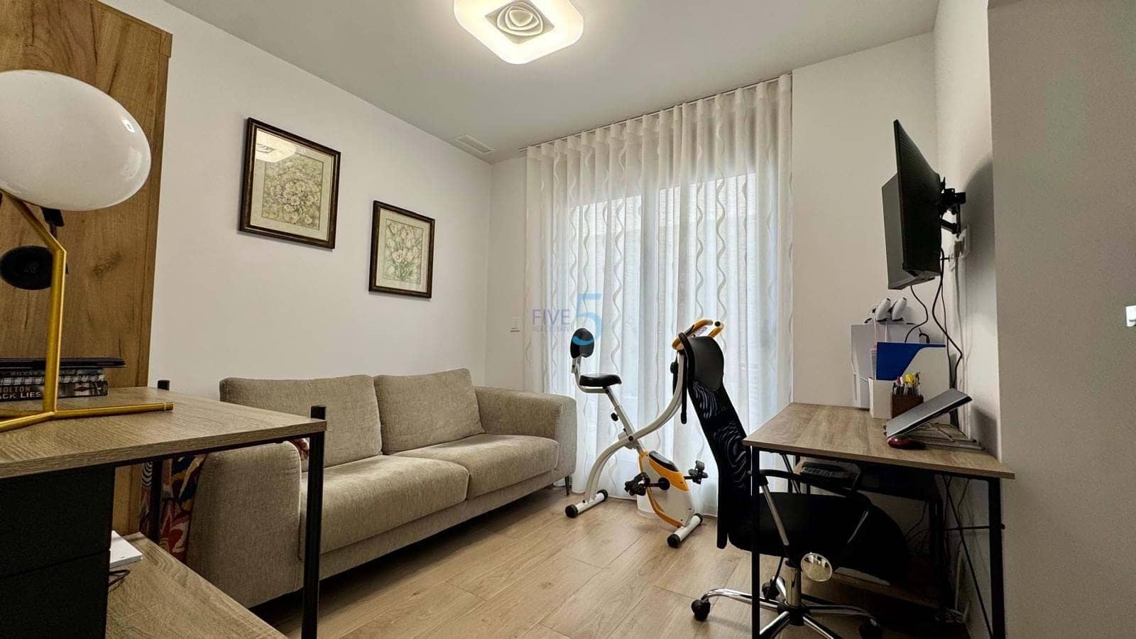 3 bedroom Villa for sale in Villamartin with pool garage - € 448,000 (Ref: 9057191)