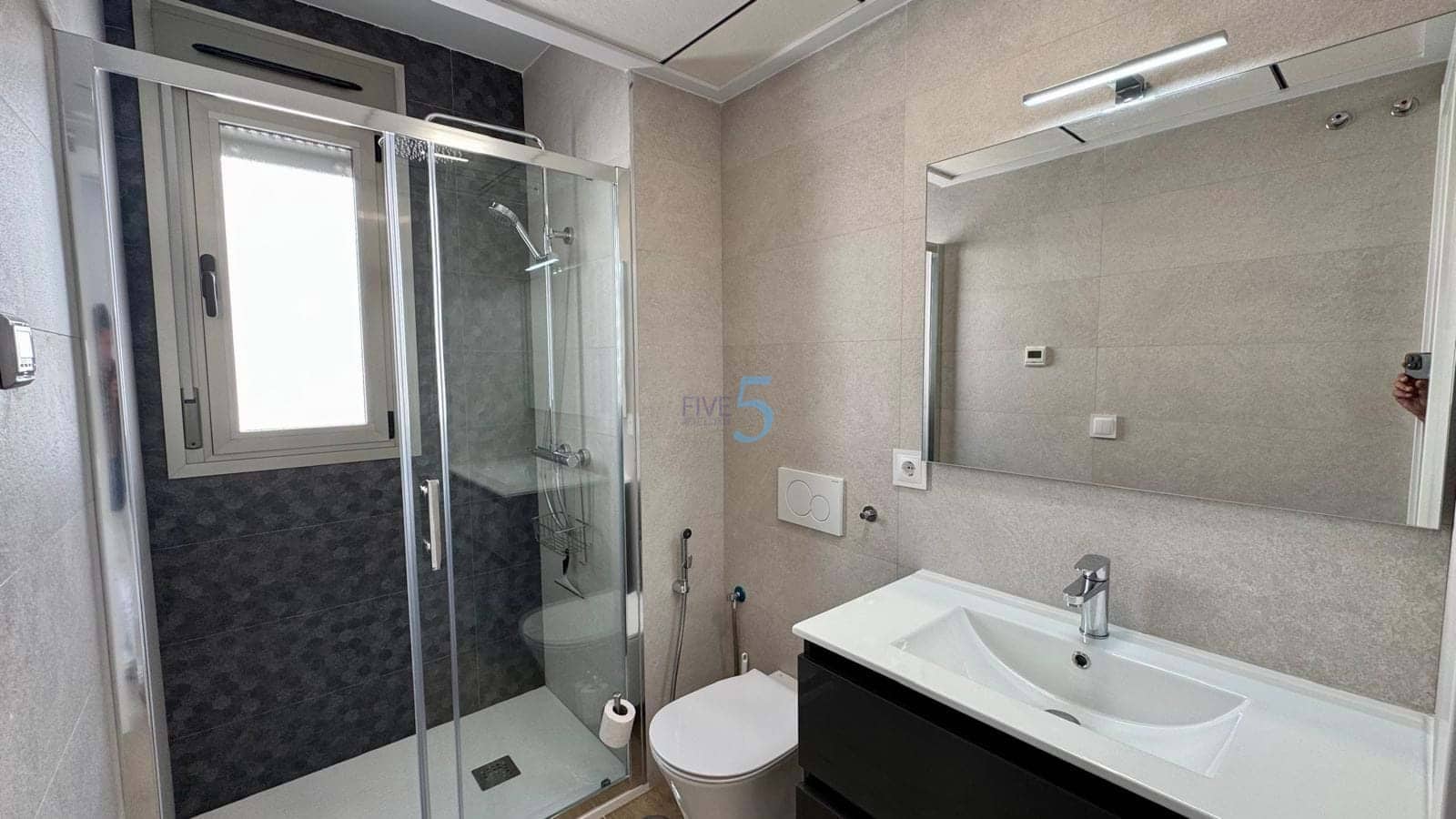 3 bedroom Villa for sale in Villamartin with pool garage - € 448,000 (Ref: 9057191)