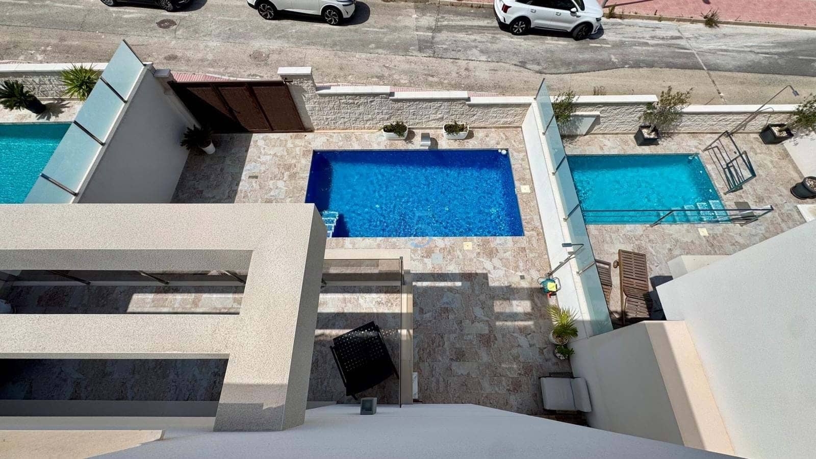 3 bedroom Villa for sale in Villamartin with pool garage - € 448,000 (Ref: 9057191)