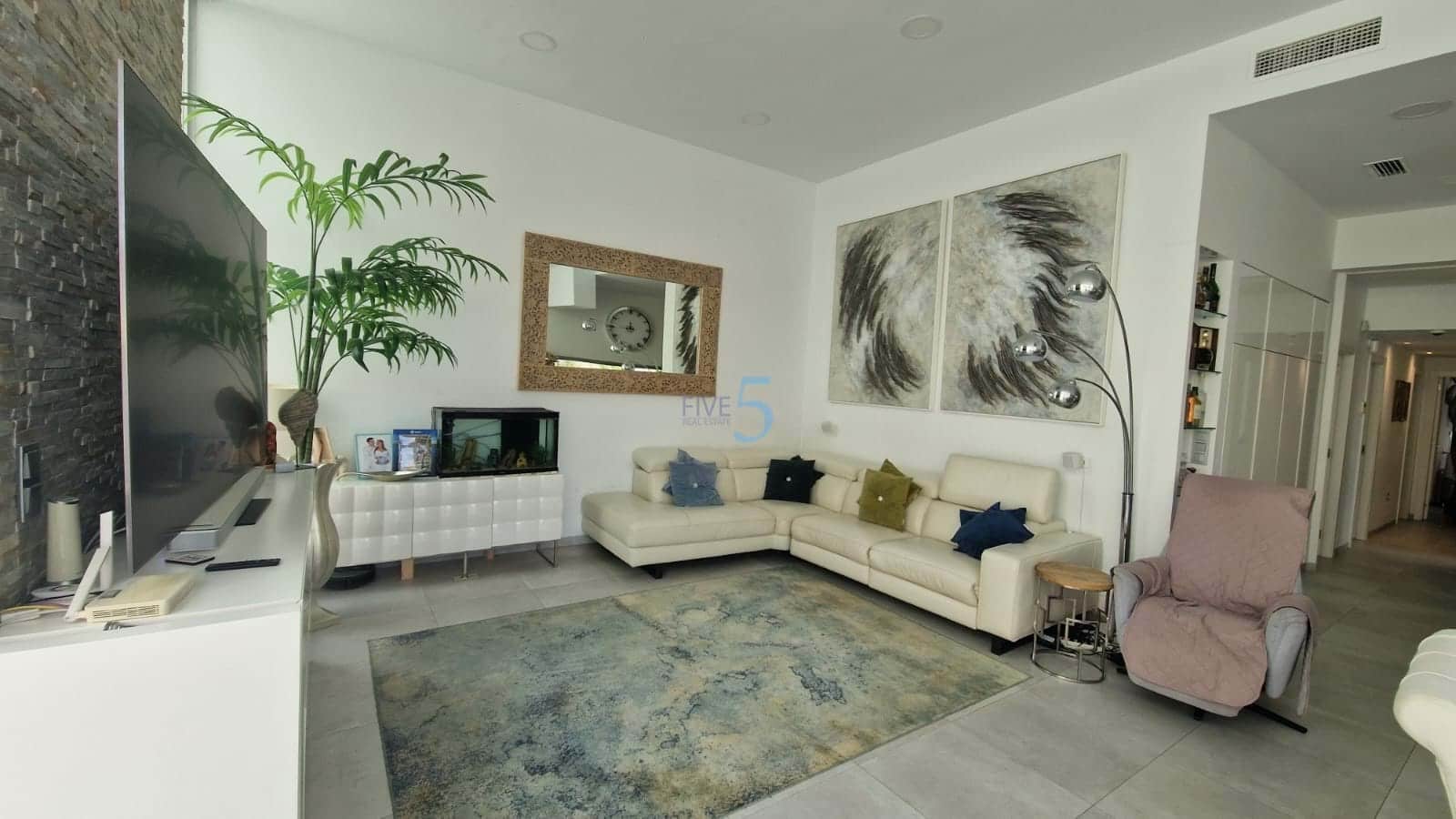 4 bedroom Villa for sale in Villamartin with pool garage - € 950,000 (Ref: 9057194)