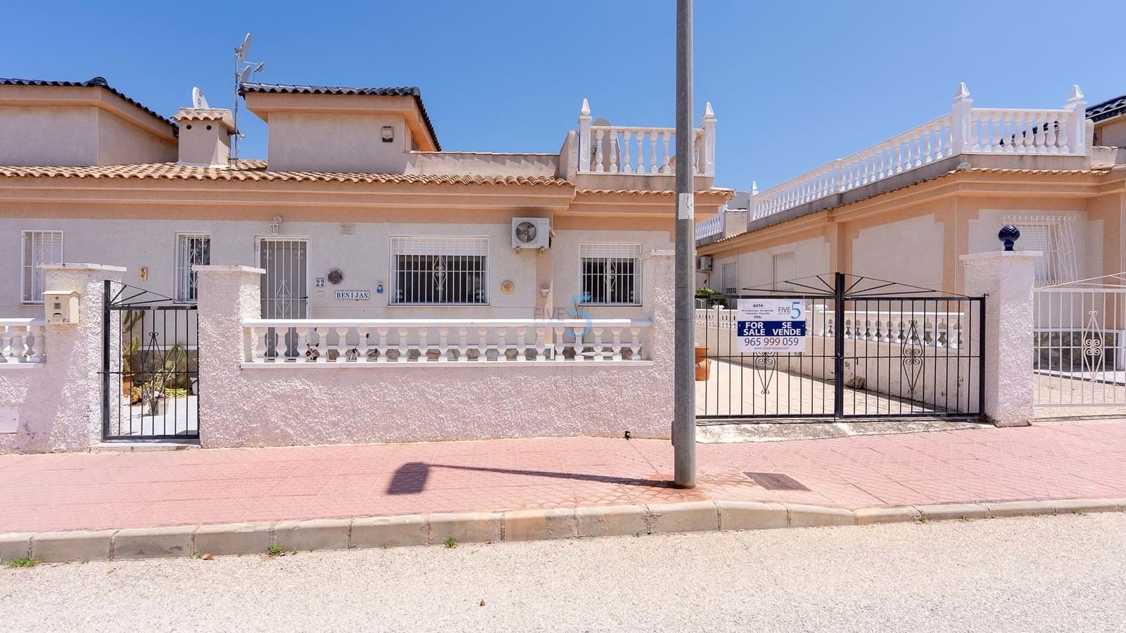 2 soveværelse Bungalow til salg i Rojales med swimmingpool garage - € 165.000 (Ref: 9058147)