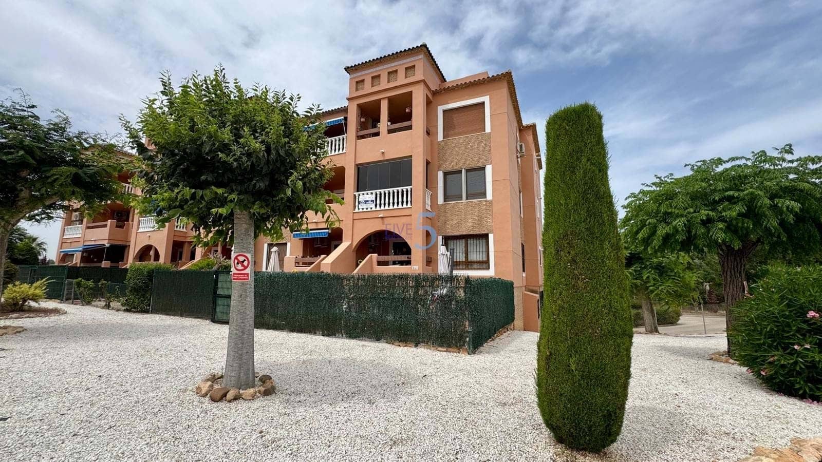 2 bedroom Apartment for sale in Villamartin with pool garage - € 170,000 (Ref: 9063715)