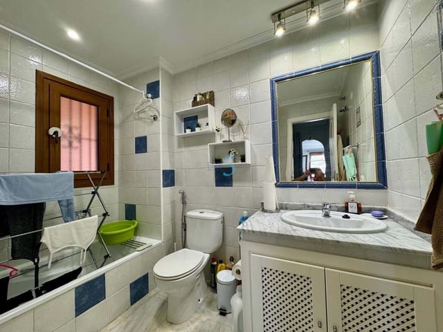 2 makuuhuone Huoneisto myytävänä paikassa Villamartin, Orihuela mukana uima-altaan 
autotalli - 170 000 € (Ref: 9063715)