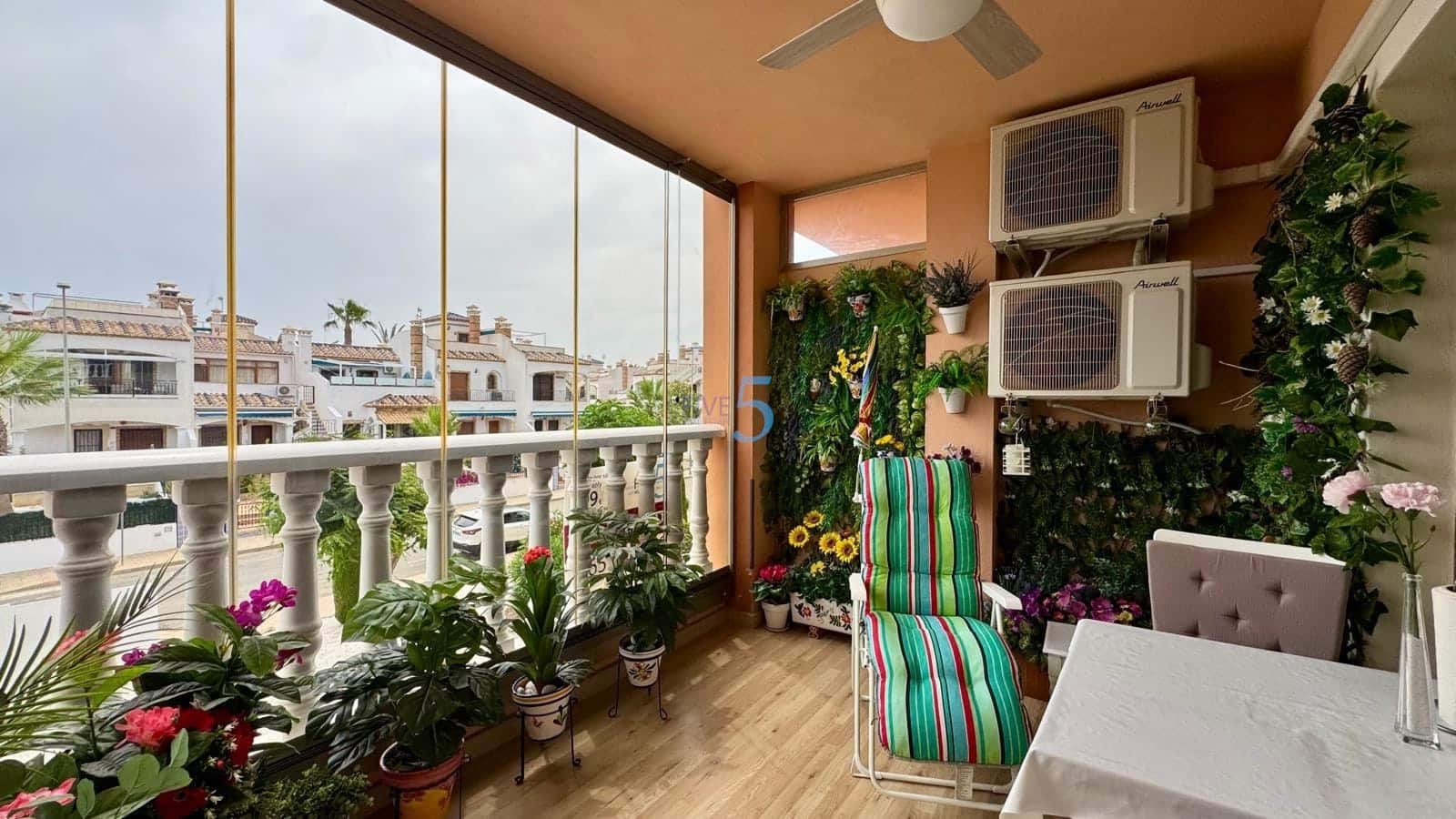 2 bedroom Apartment for sale in Villamartin with pool garage - € 170,000 (Ref: 9063715)