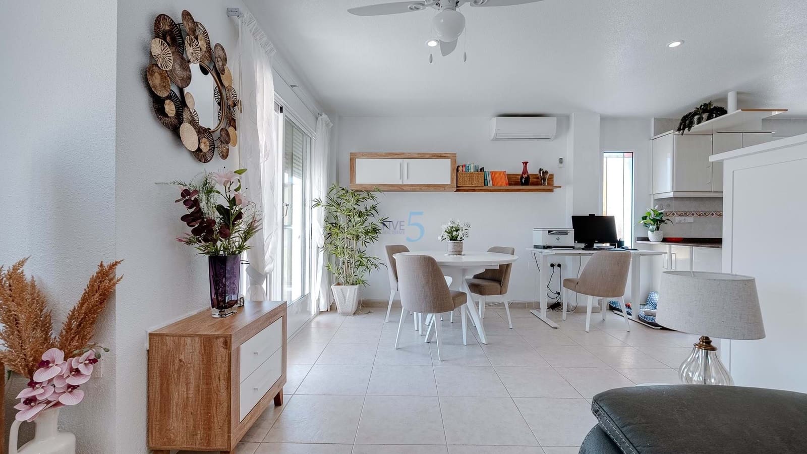 3 soverom Kjedet enebolig til salgs i Rojales med svømmebasseng garasje - € 235 000 (Ref: 9064410)