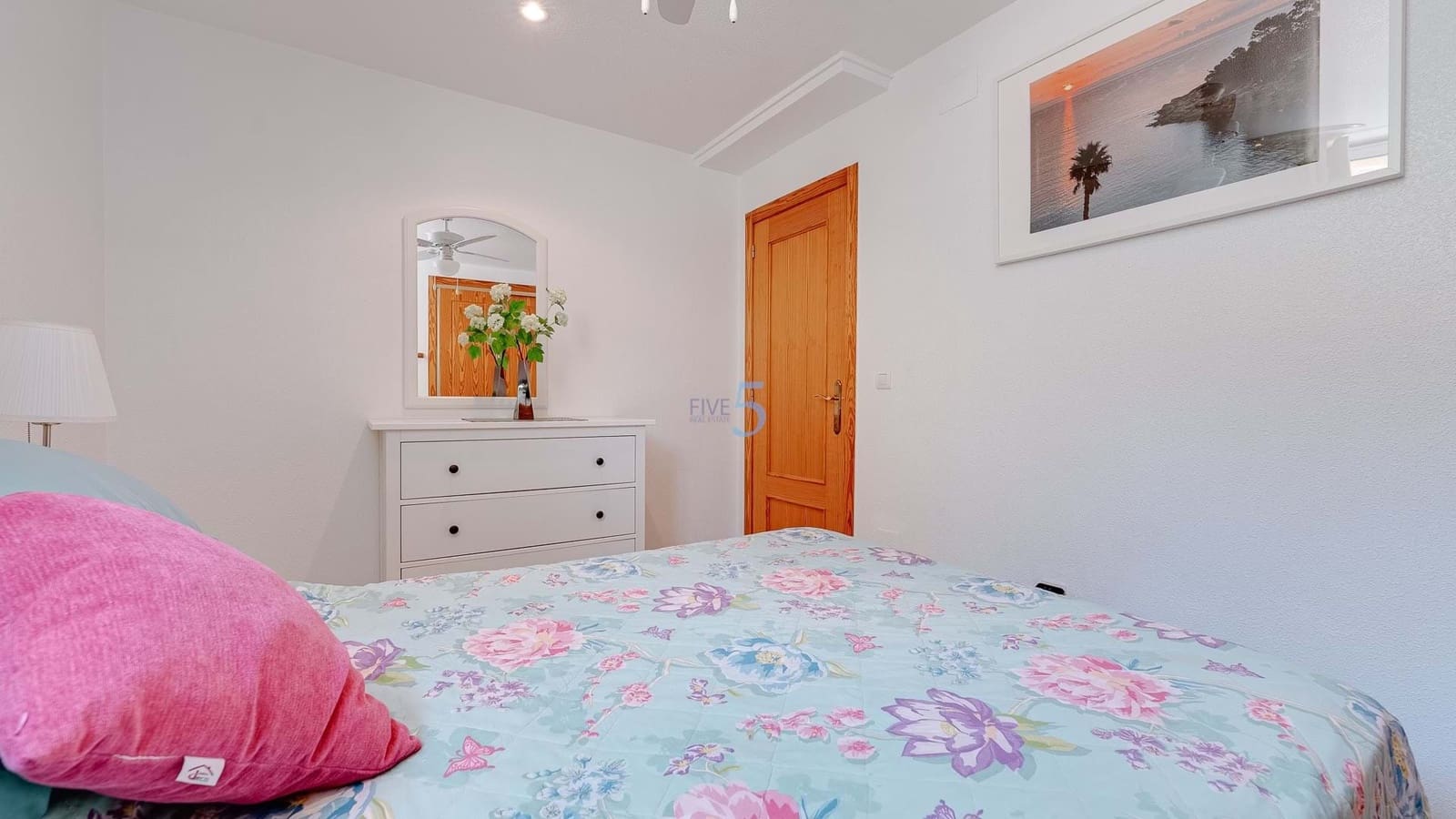 3 soverom Kjedet enebolig til salgs i Rojales med svømmebasseng garasje - € 235 000 (Ref: 9064410)