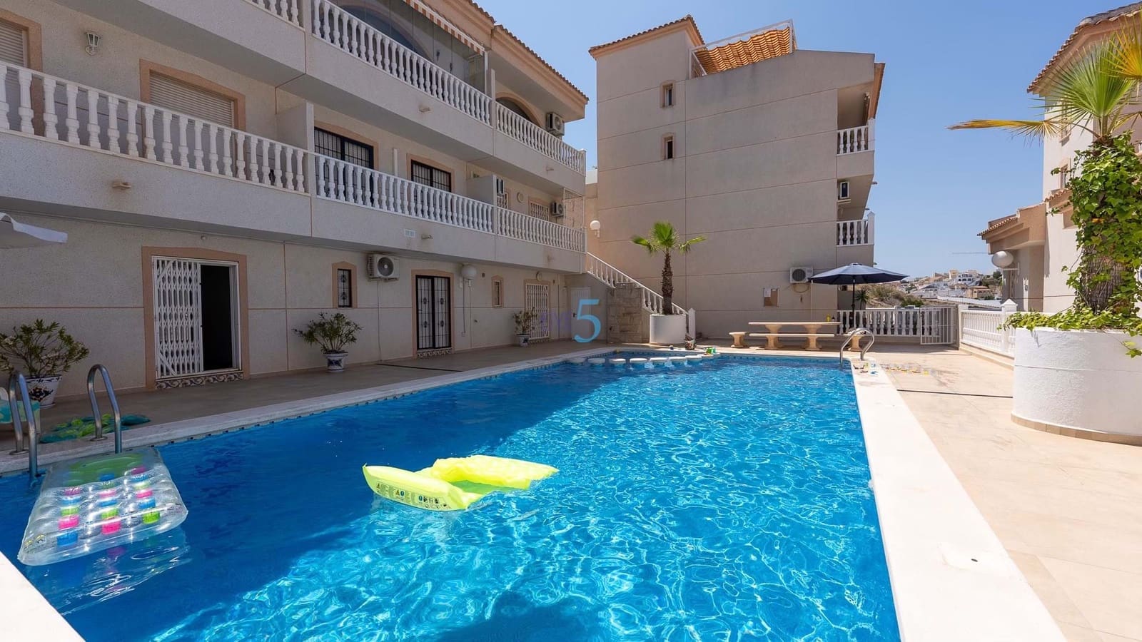 3 chambre Maison de Ville à vendre à Ciudad Quesada avec piscine - 217 995 € (Ref: 9068396)