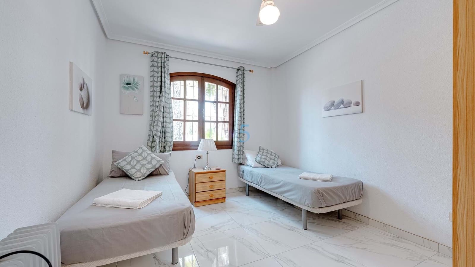 2 soveværelse Lejlighed til salg i Los Urrutias med swimmingpool garage - € 159.950 (Ref: 9070664)