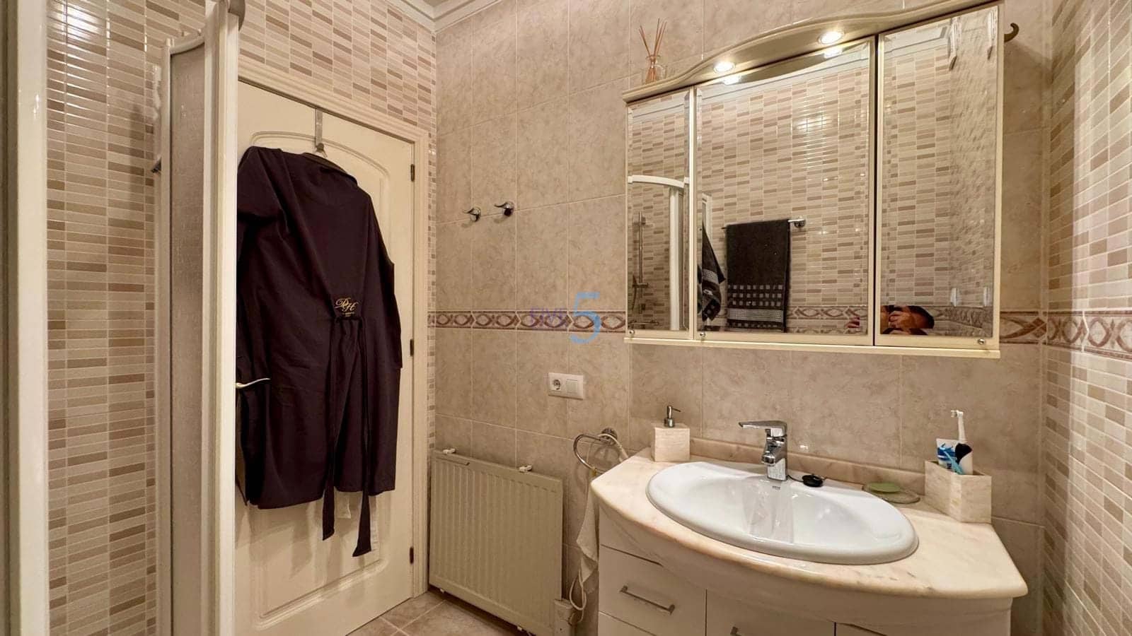 3 makuuhuone Huvila myytävänä paikassa Ciudad Quesada mukana uima-altaan - 499 999 € (Ref: 9072997)