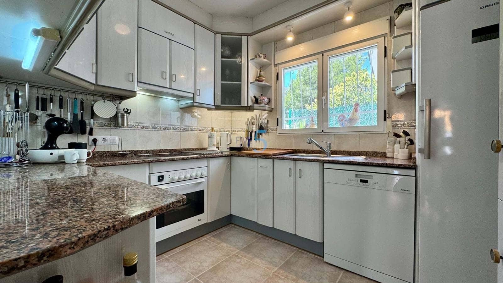 3 makuuhuone Huvila myytävänä paikassa Ciudad Quesada mukana uima-altaan - 499 999 € (Ref: 9072997)