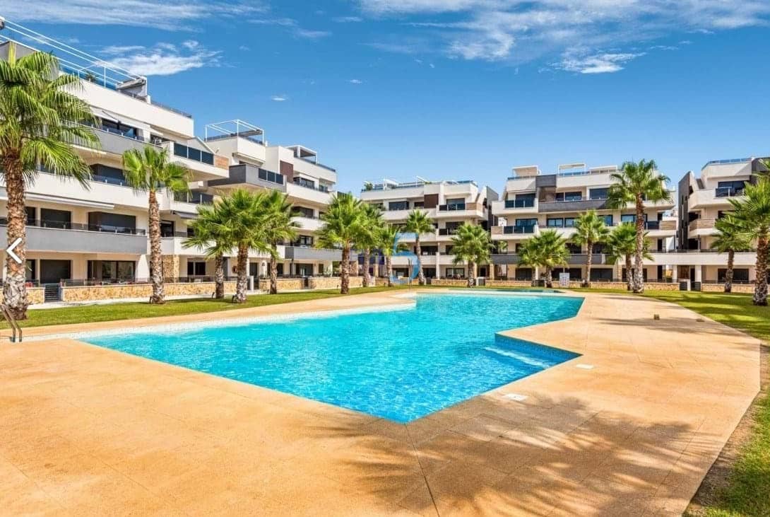 2 bedroom Apartment for sale in Los Altos with pool garage - € 289,000 (Ref: 9074566)