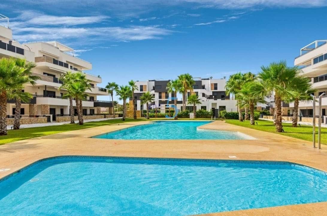 2 bedroom Apartment for sale in Los Altos with pool garage - € 289,000 (Ref: 9074566)