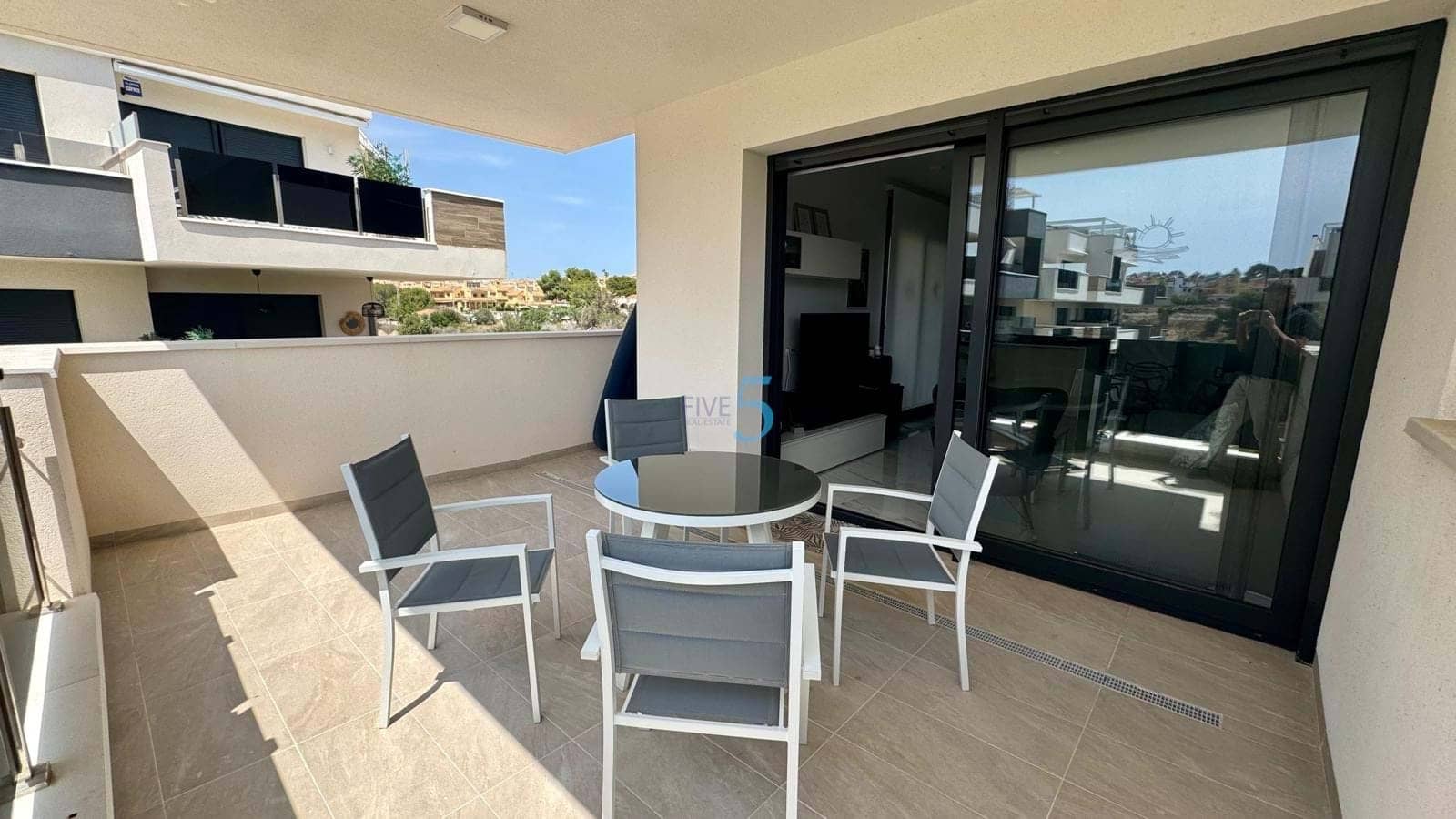 2 bedroom Apartment for sale in Los Altos with pool garage - € 289,000 (Ref: 9074566)