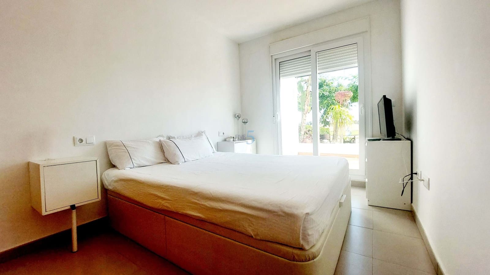 2 makuuhuone Huoneisto myytävänä paikassa Roldan mukana uima-altaan 
autotalli - 150 000 € (Ref: 9075483)