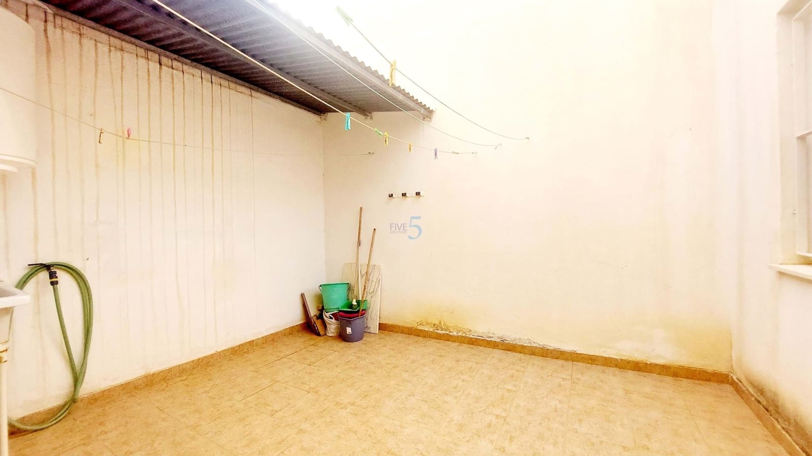 4 makuuhuone Omakotitalo myytävänä paikassa Los Alcazares mukana 
autotalli - 192 000 € (Ref: 9076927)