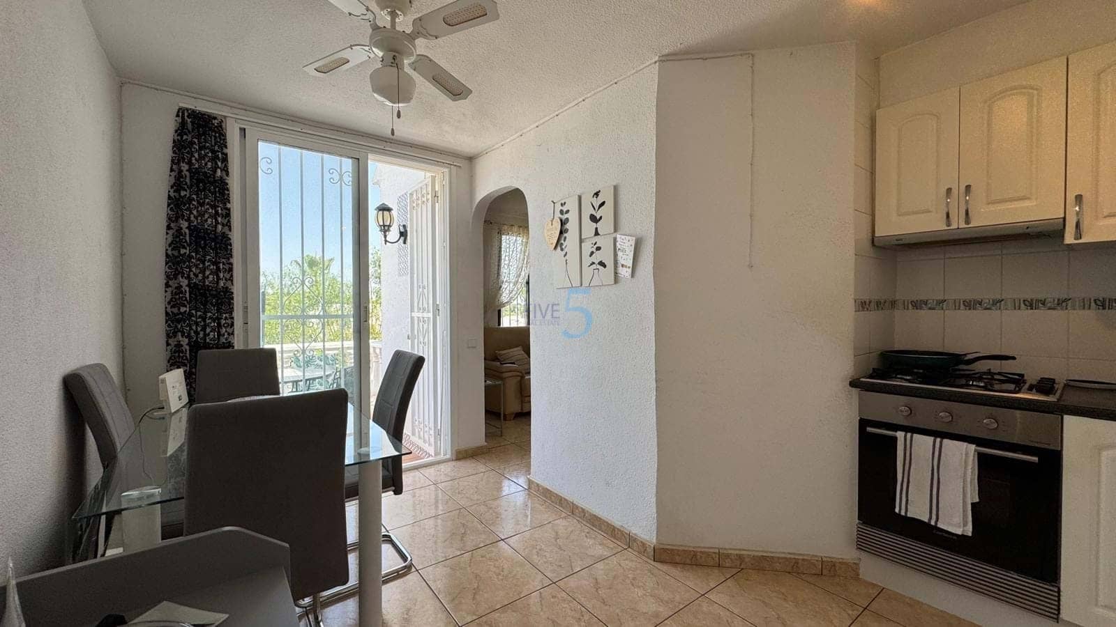 2 sovrum Hus till salu i Villamartin med pool - 205 000 € (Ref: 9077488)