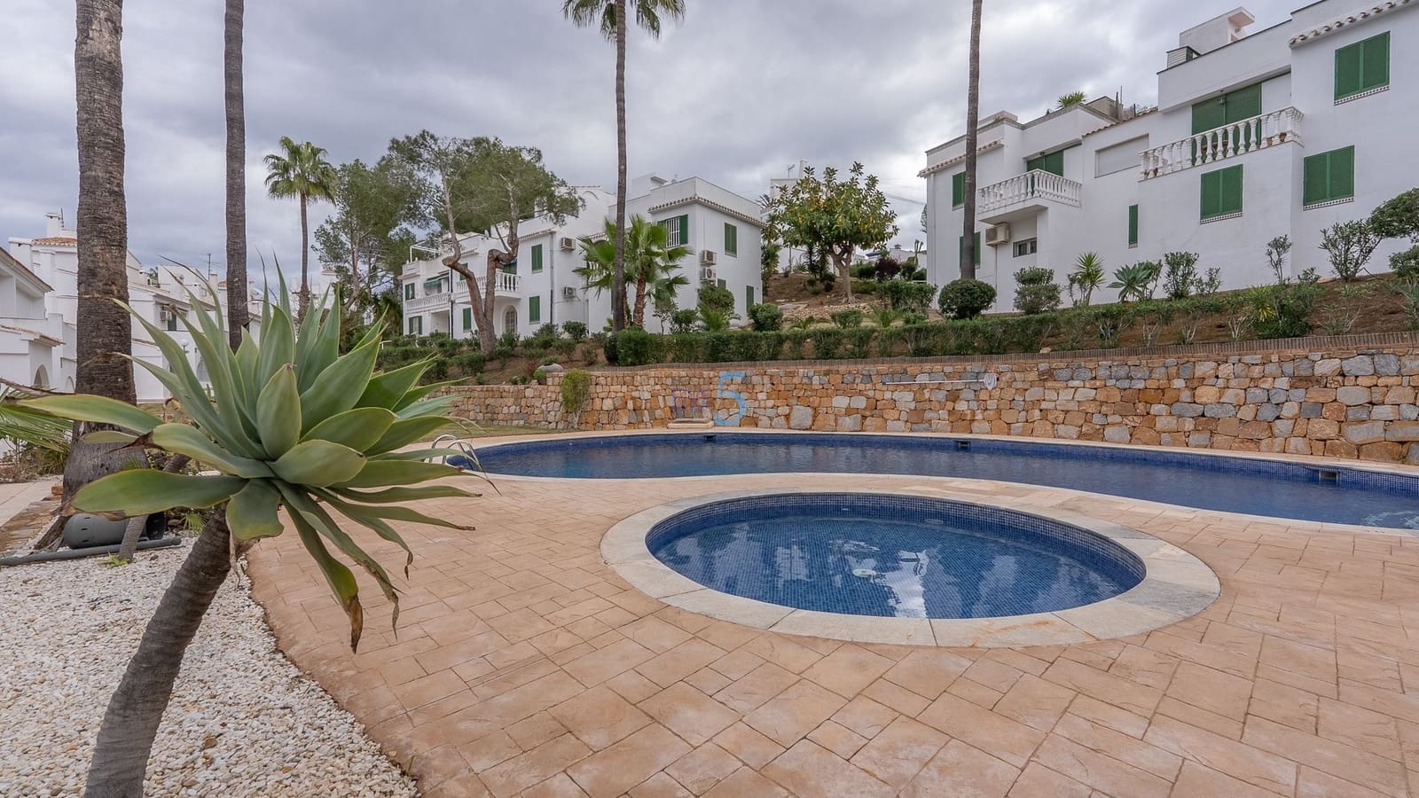 Casa de 2 habitaciones en Villamartin en venta con piscina - 205.000 € (Ref: 9077488)