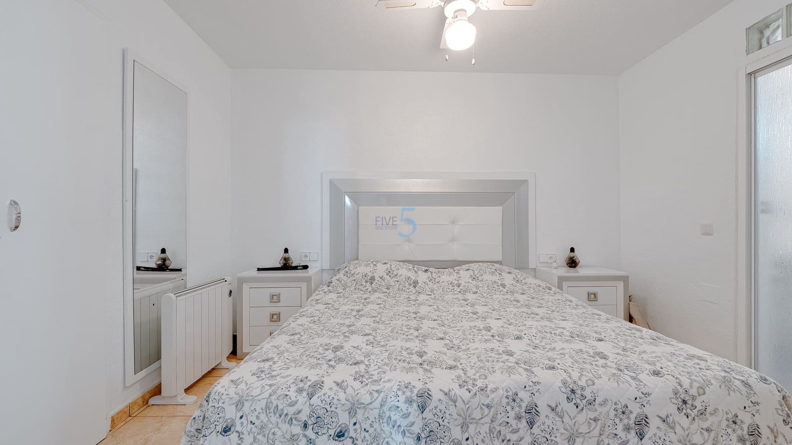 Casa de 2 habitaciones en Villamartin en venta con piscina - 205.000 € (Ref: 9077488)