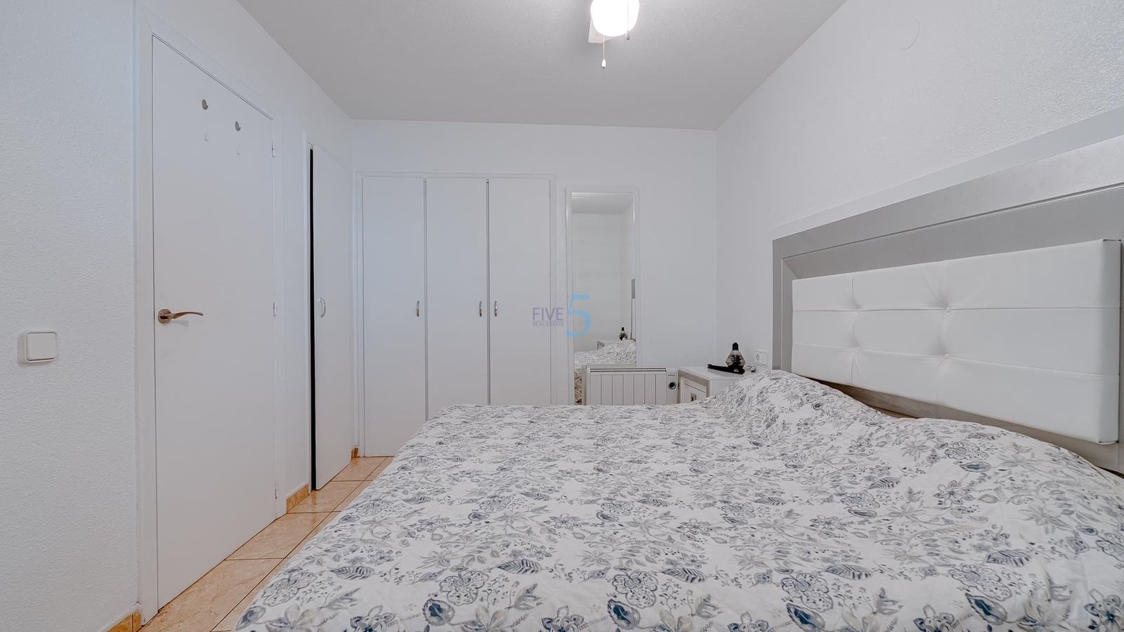 Casa de 2 habitaciones en Villamartin en venta con piscina - 205.000 € (Ref: 9077488)