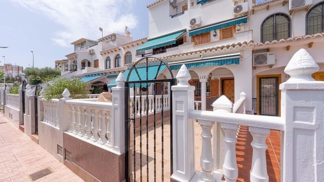 3 chambre Maison de Ville à vendre à La Mata, Torrevieja avec piscine - 218 000 € (Ref: 9095747)