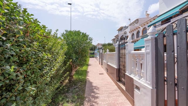 3 chambre Maison de Ville à vendre à La Mata, Torrevieja avec piscine - 218 000 € (Ref: 9095747)