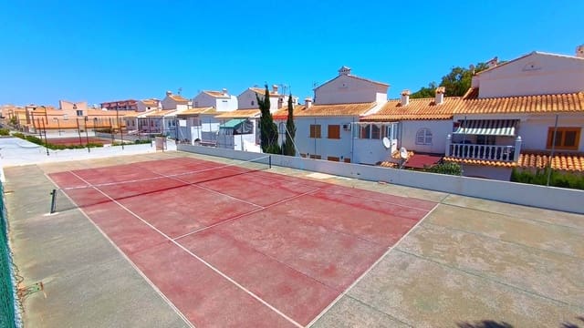 3 chambre Maison de Ville à vendre à La Mata, Torrevieja avec piscine - 218 000 € (Ref: 9095747)