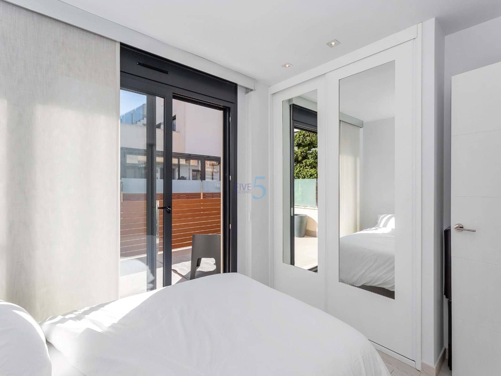 5 chambre Villa/Maison à vendre à Torrevieja avec piscine - 399 900 € (Ref: 9097621)