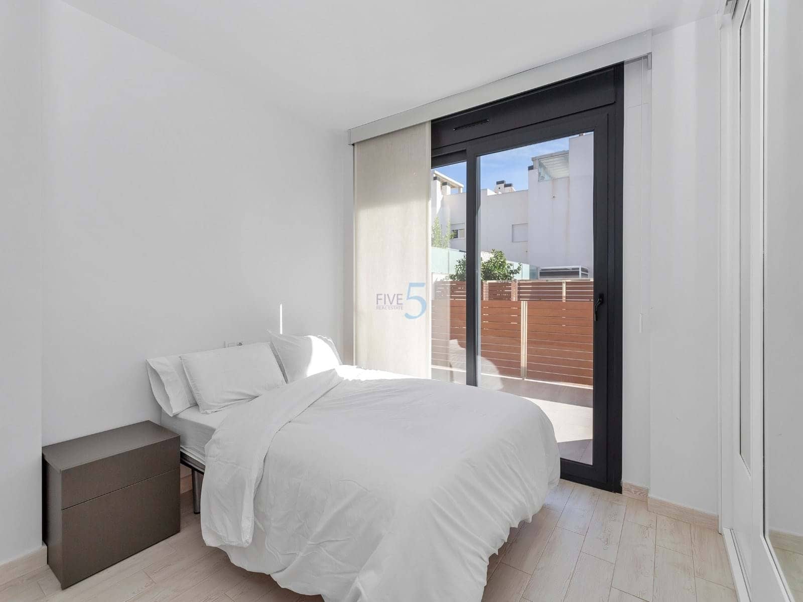 5 chambre Villa/Maison à vendre à Torrevieja avec piscine - 399 900 € (Ref: 9097621)