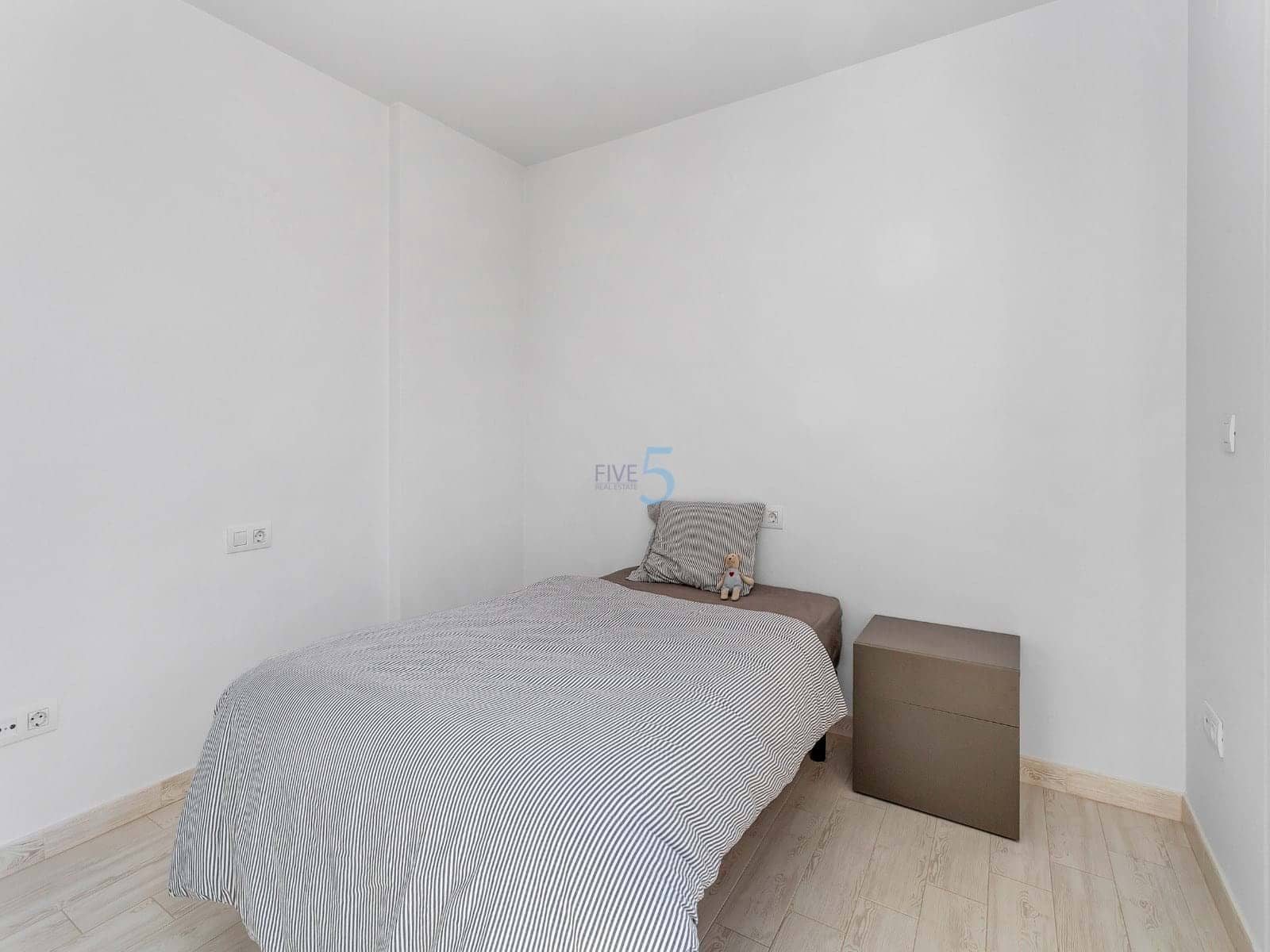 5 chambre Villa/Maison à vendre à Torrevieja avec piscine - 399 900 € (Ref: 9097621)