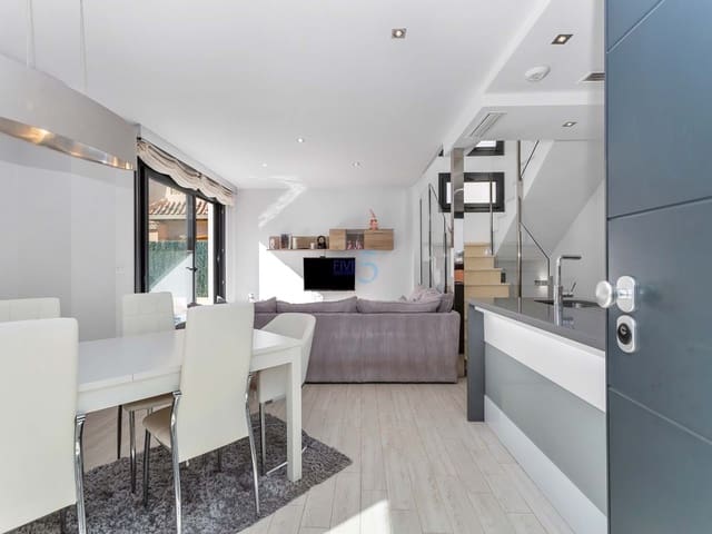 5 chambre Villa/Maison à vendre à Torrevieja avec piscine - 399 900 € (Ref: 9097621)