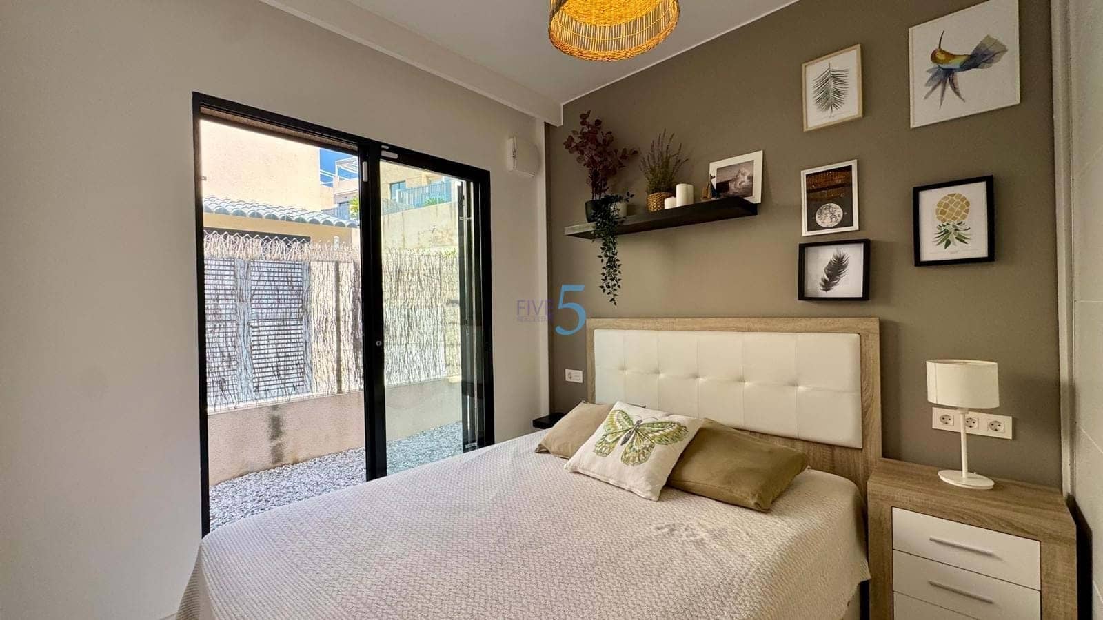 3 bedroom Villa for sale in La Zenia with pool - € 519,900 (Ref: 9100313)