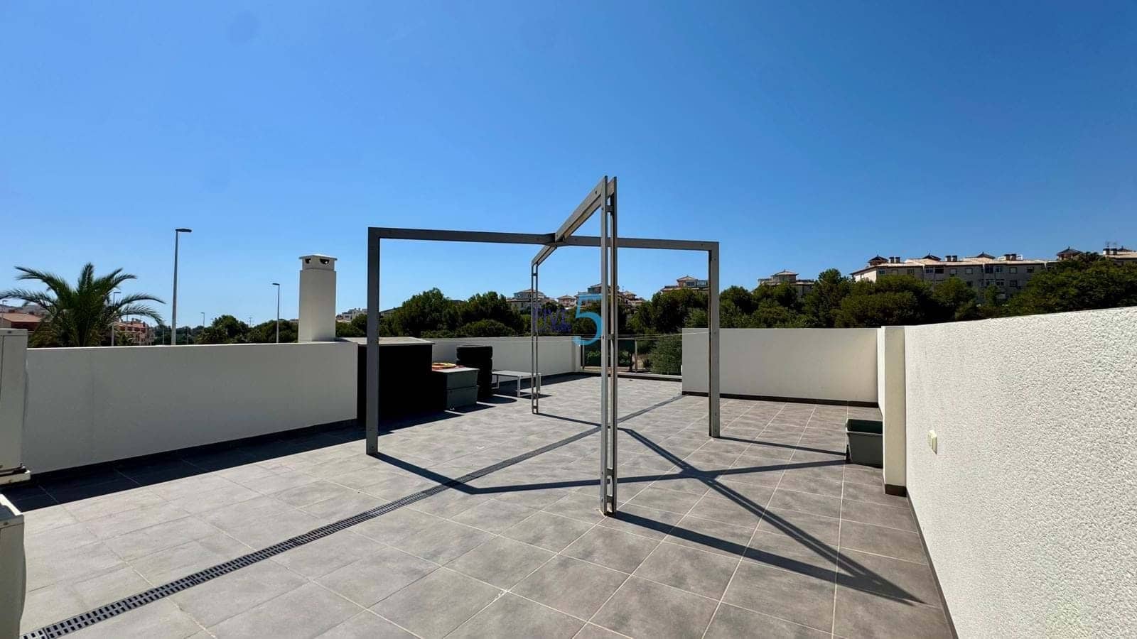 3 bedroom Villa for sale in La Zenia with pool - € 519,900 (Ref: 9100313)