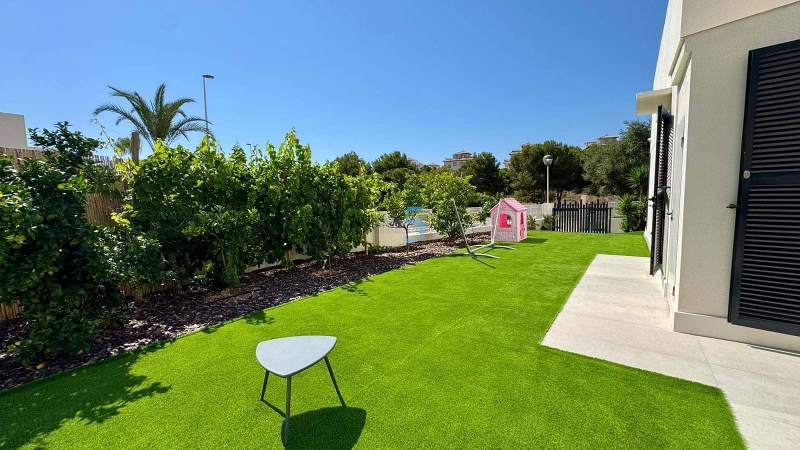 3 bedroom Villa for sale in La Zenia with pool - € 519,900 (Ref: 9100313)