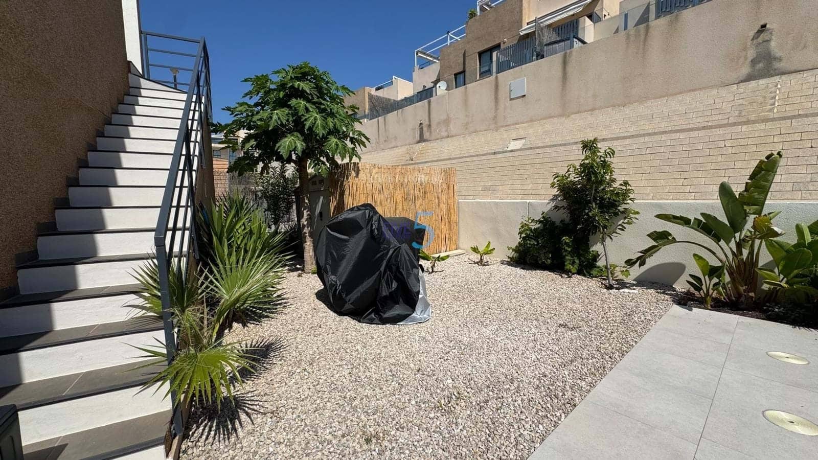 3 bedroom Villa for sale in La Zenia with pool - € 519,900 (Ref: 9100313)