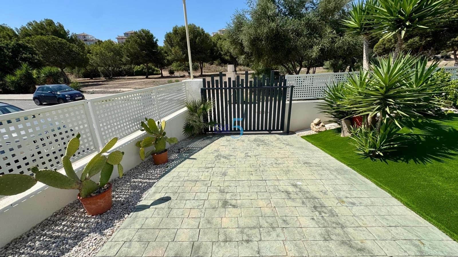 3 bedroom Villa for sale in La Zenia with pool - € 519,900 (Ref: 9100313)