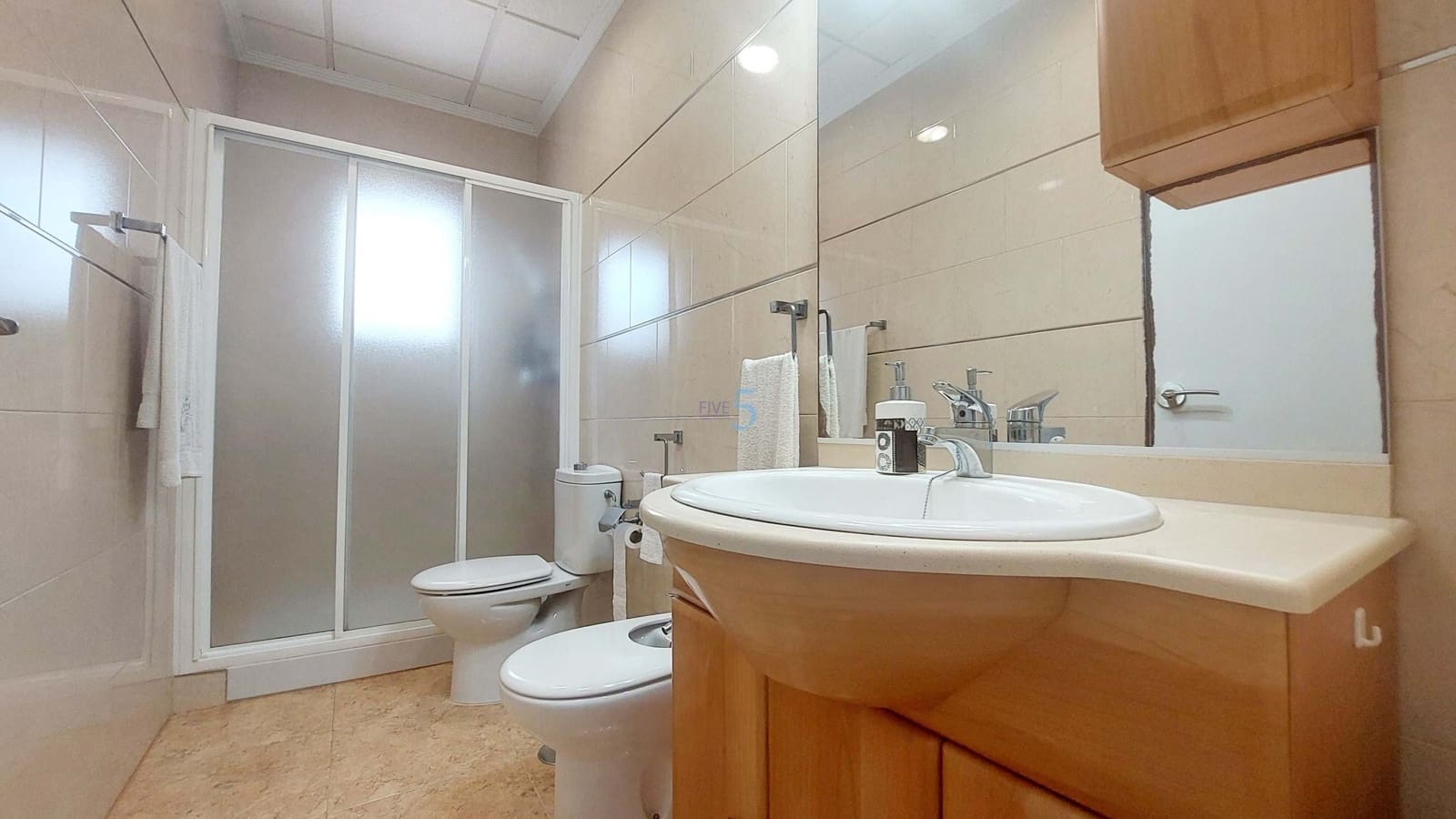 3 makuuhuone Huvila myytävänä paikassa Lo Pagan mukana 
autotalli - 235 000 € (Ref: 9101681)