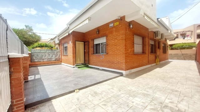 3 bedroom Villa for sale in Lo Pagan, San Pedro del Pinatar with garage - € 235,000 (Ref: 9101681)