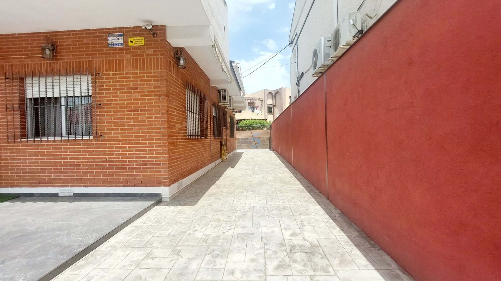 3 makuuhuone Huvila myytävänä paikassa Lo Pagan mukana 
autotalli - 235 000 € (Ref: 9101681)