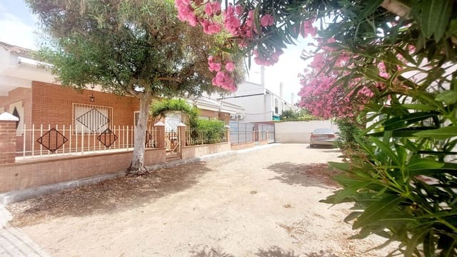 3 bedroom Villa for sale in Lo Pagan, San Pedro del Pinatar with garage - € 235,000 (Ref: 9101681)