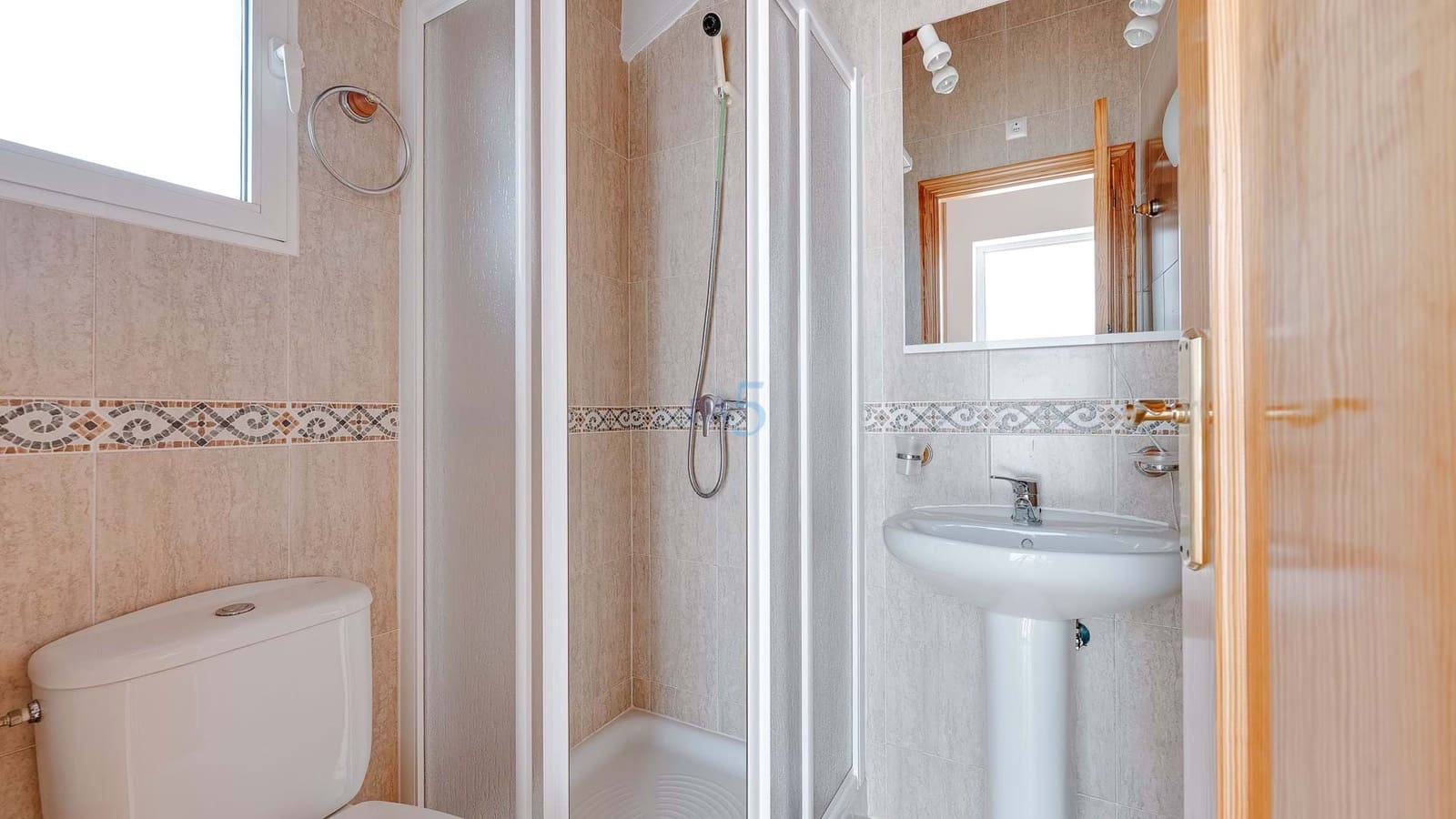 3 soverom Hus til salgs i Daya Nueva med svømmebasseng - € 170 000 (Ref: 9108341)