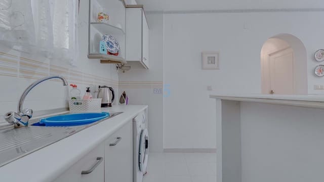 2 makuuhuone Bungalow myytävänä paikassa Los Balcones mukana uima-altaan - 124 900 € (Ref: 9109915)