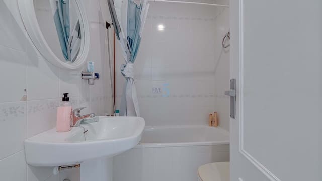 2 makuuhuone Bungalow myytävänä paikassa Los Balcones mukana uima-altaan - 124 900 € (Ref: 9109915)